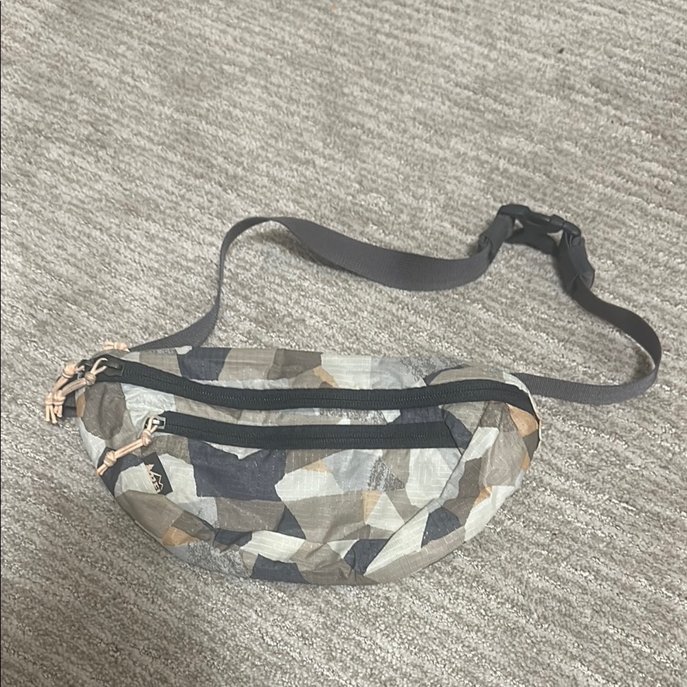 REI Trail Waist Bag